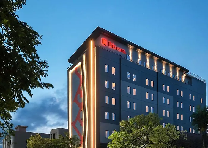 Ibis Surabaya Tidar Hotel